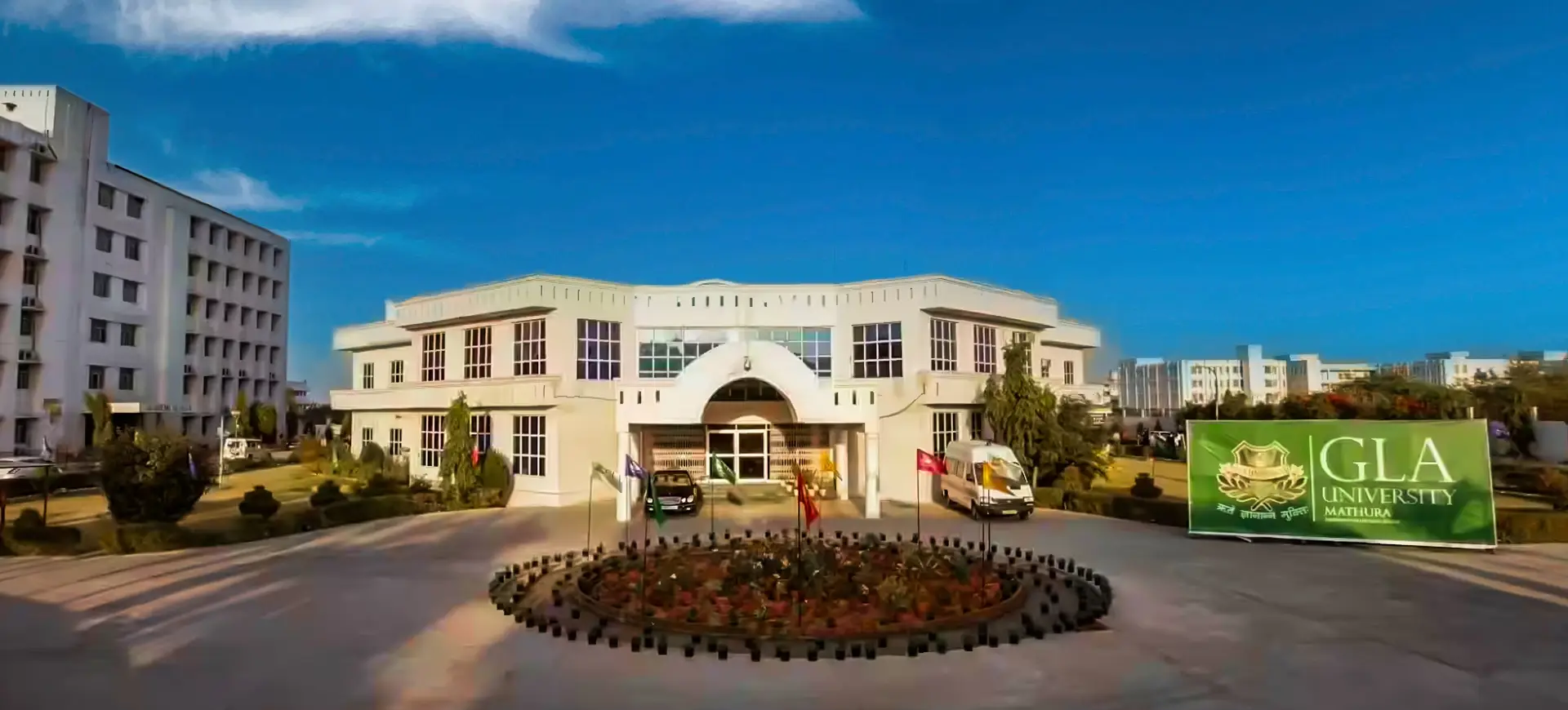 GLA University hero image